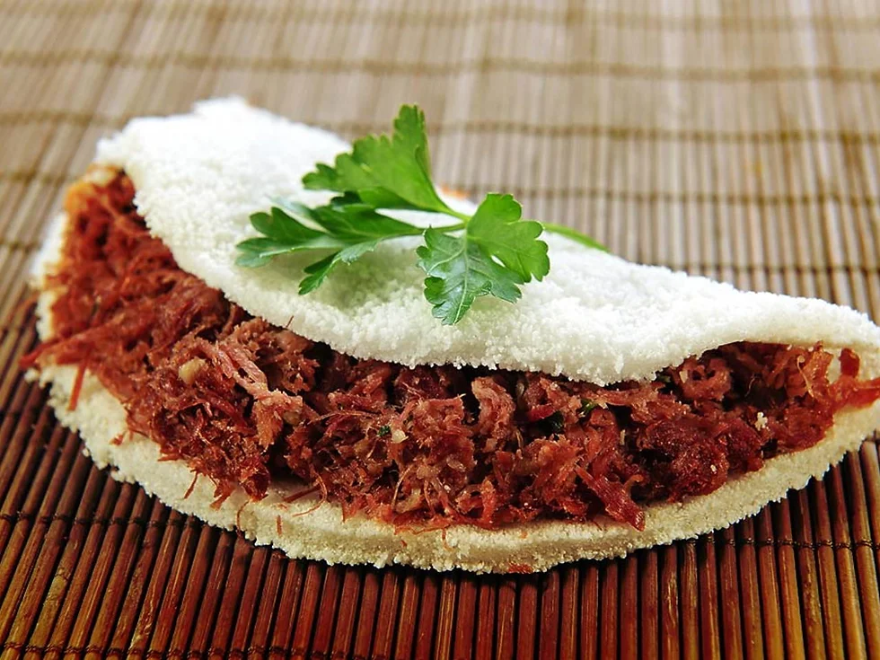 Tapioca Só Carne Desfiada