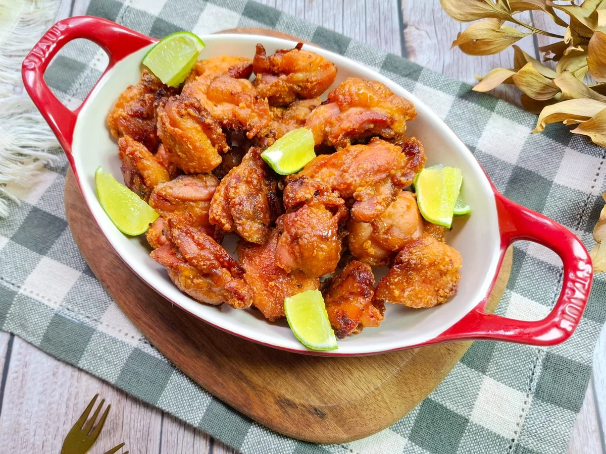 Frango à passarinha