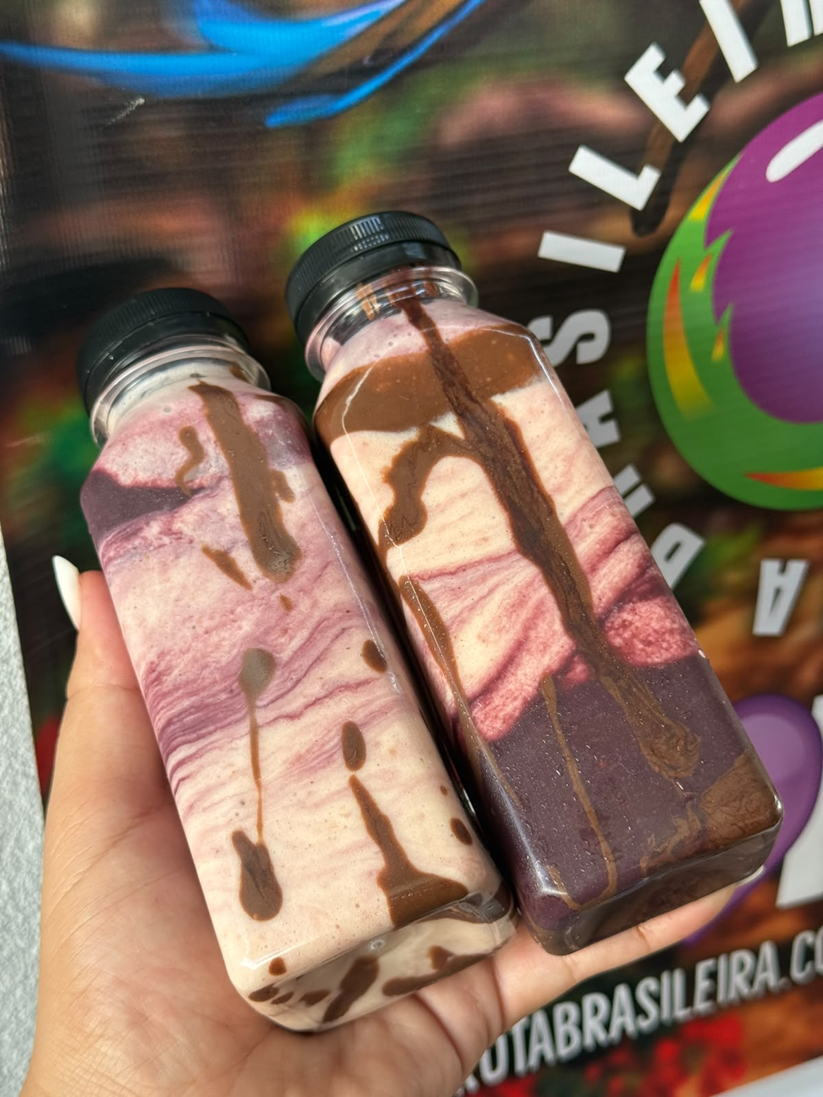 Açaí batido com fruta- 300ml (Garrafa)